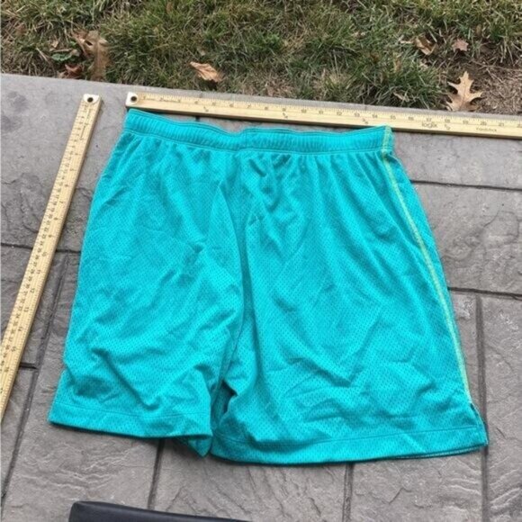 Grandpa mob wife clean girl office fairy core under armour sz Medium short - Picture 3 of 3